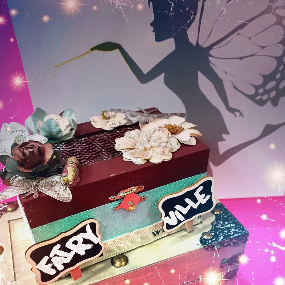 Handmade fairyville jewelry box with keychain